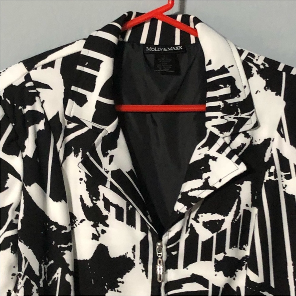 Lot of 2 large jackets - Coldwater Creek, Molly & Max - selling as one lot. - Picture 11 of 13
